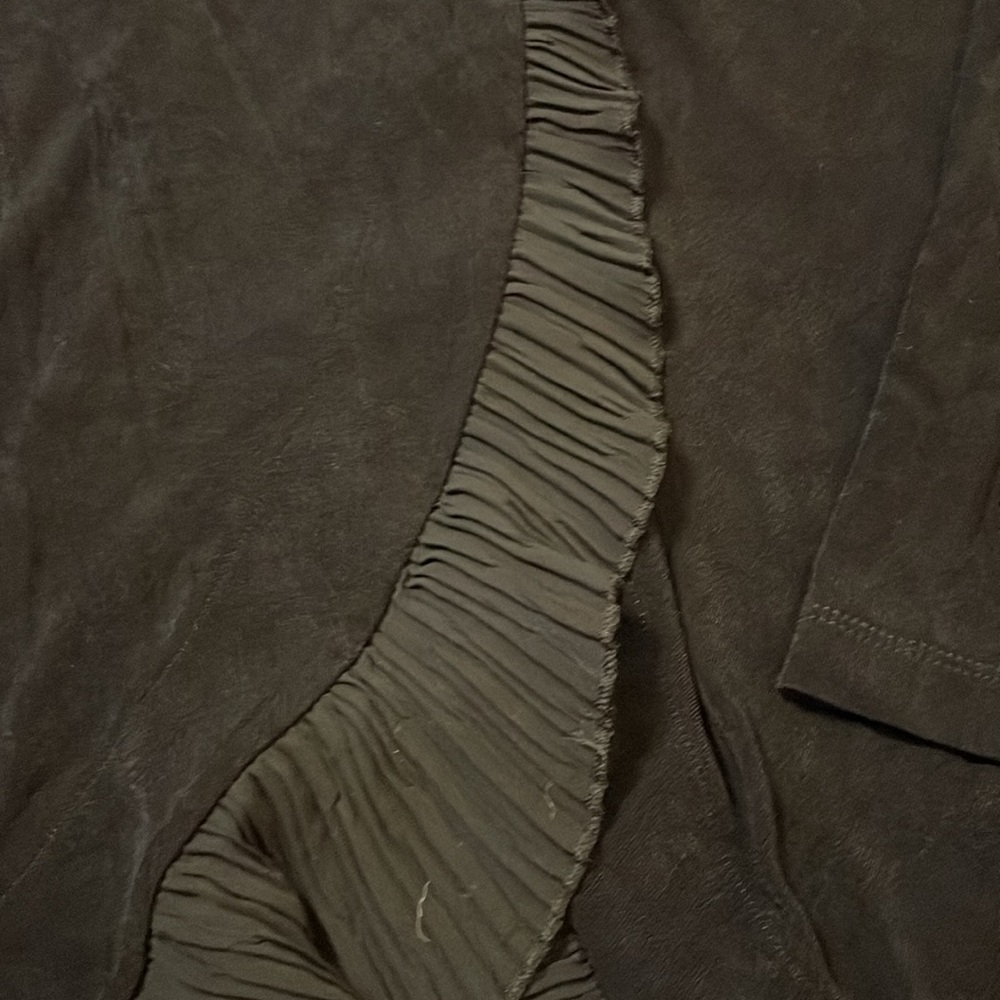 Beautiful Chico’s Traveler’s Cardigan w/stunning hem. - Picture 6 of 11